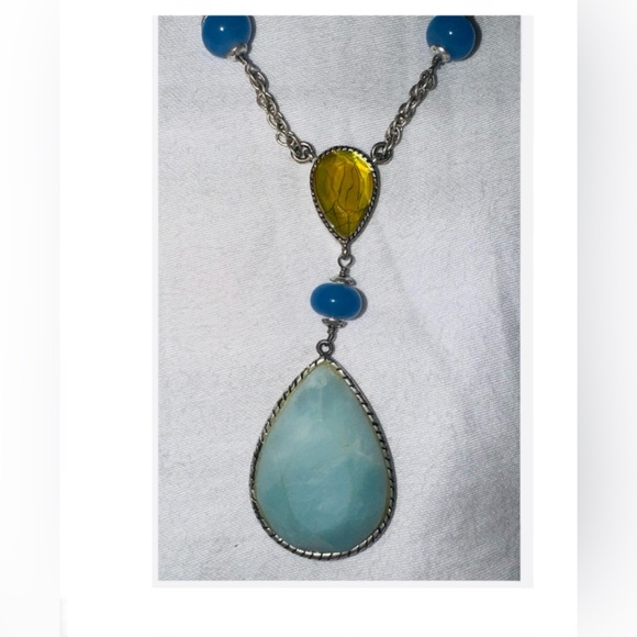 Vintage Blue and Silver Necklace - Picture 2 of 4